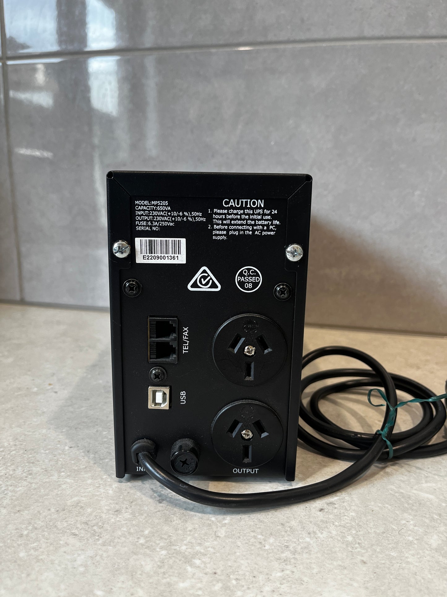 650VA/390W Line Interactive UPS with LCD and USB -New Battery!