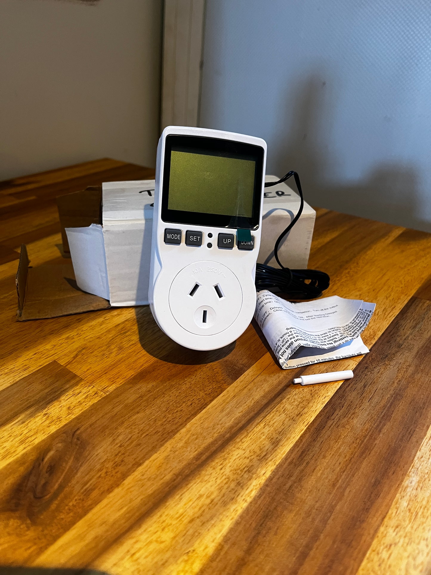 Digital Temperature Controller Thermostat Timer - Reptile, Aquarium Terarrium Beer fridge Thermostat Controller TC816