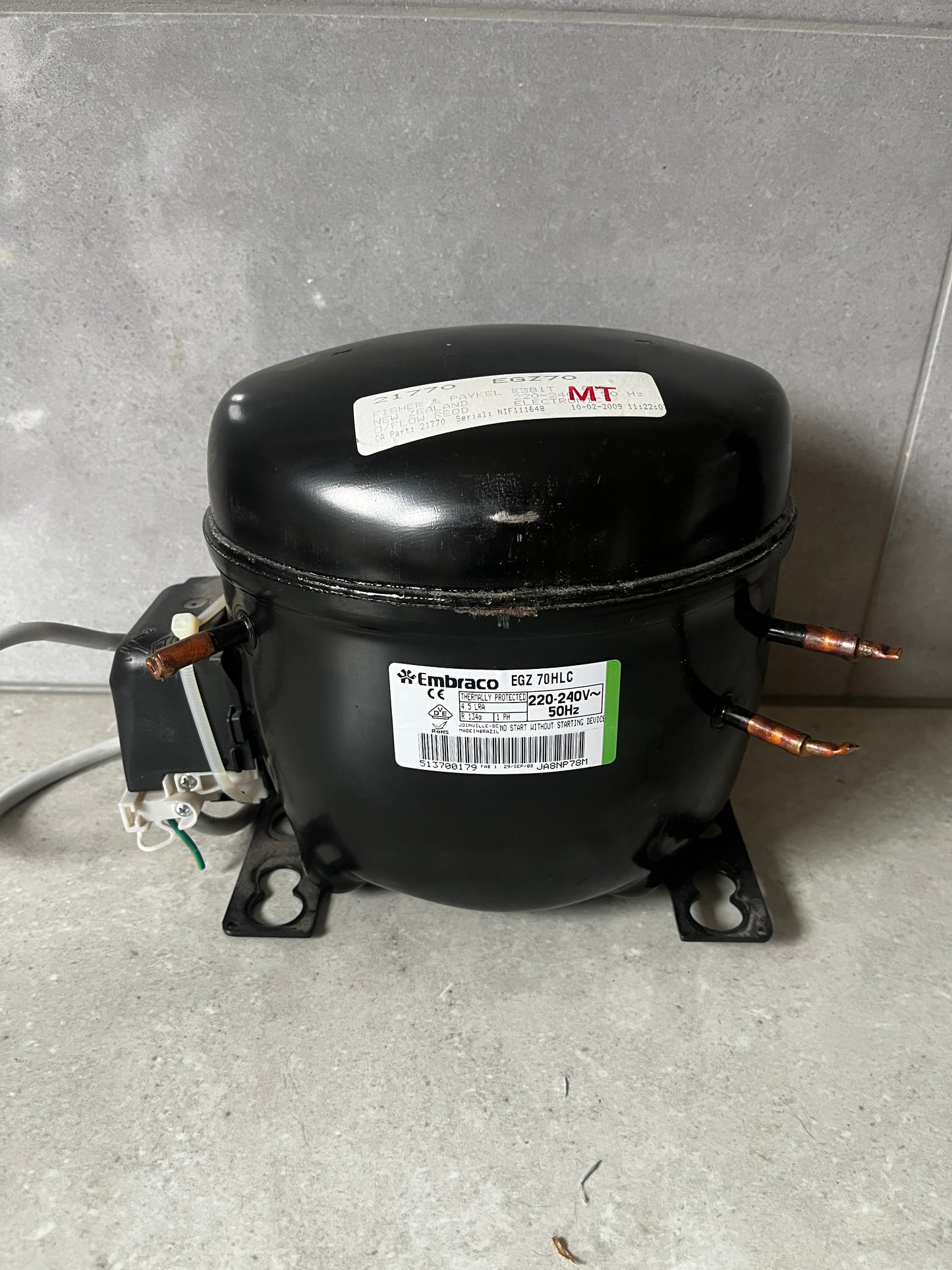 Embraco EGZ 70HLC Fisher Paykel 21770 E381T 240V 66C88RAW - 207215P