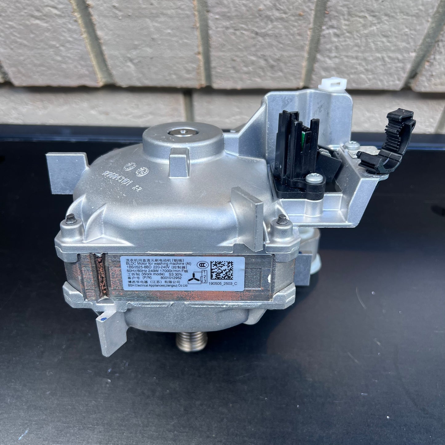 Genuine motor Bosch Washing Machines Suits: WAN20261BY WAN2026FPL WAN2026MPL WAN