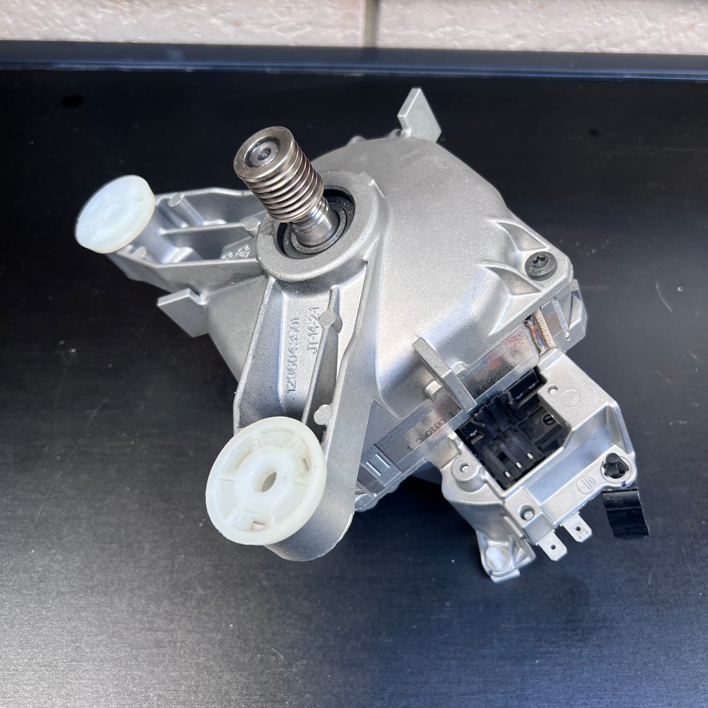 Genuine motor Bosch Washing Machines Suits: WAN20261BY WAN2026FPL WAN2026MPL WAN