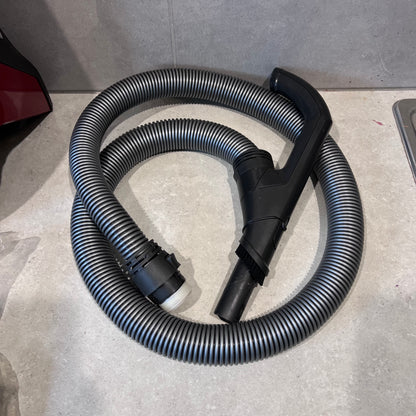 MIELE SKCR3 CX1 Blizzard Cat & Dog Bagless Vacuum Cleaner with Brand New STB 305-3 TurboTeQ Floorhead