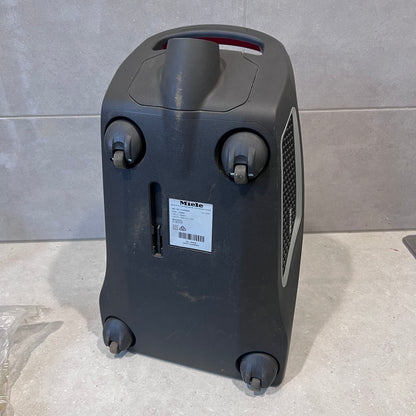 MIELE SKCR3 CX1 Blizzard Cat & Dog Bagless Vacuum Cleaner with Brand New STB 305-3 TurboTeQ Floorhead