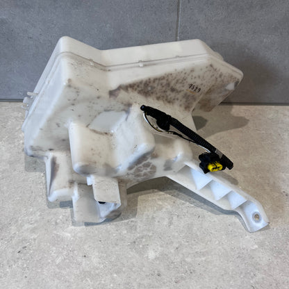 Nissan Leaf ZE0 28910-3NA0A Windshield Washer Tank Assembly