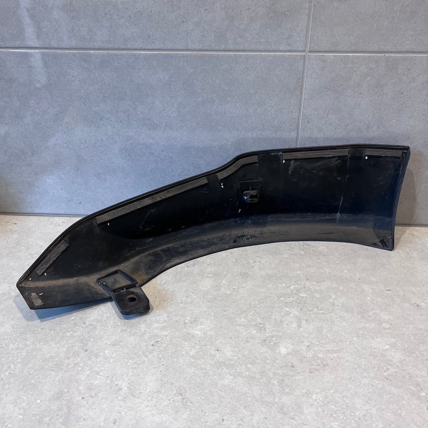 Nissan Leaf ZE0 D826U001 Front Bumper Aero Piece Right