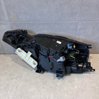 Nissan Leaf ZE0 26010-4NN0A Headlight Lamp Right