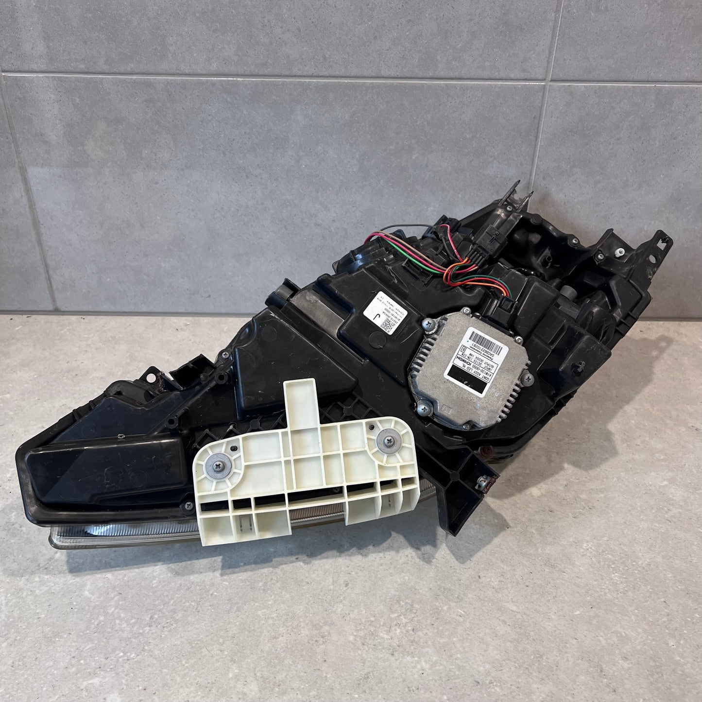 Nissan Leaf ZE0 26010-3NK5A LED Headlight Lamp RH