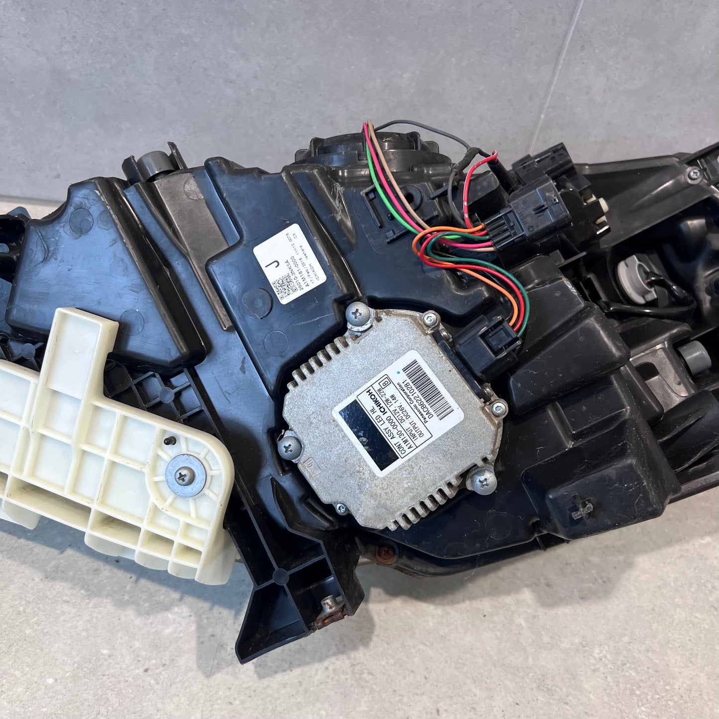Nissan Leaf ZE0 26010-3NK5A LED Headlight Lamp RH