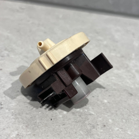 PRESSURE SWITCH - DC96-01703B