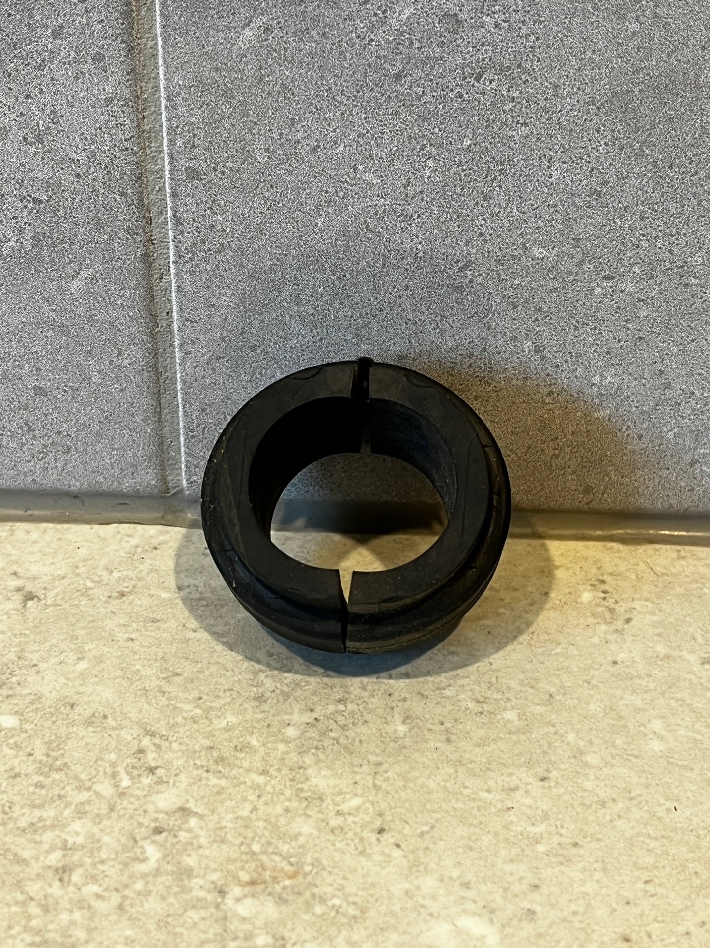 Stauff 28mm Pipe Standard Elastomer Insert RI-28-6/5S-SA73