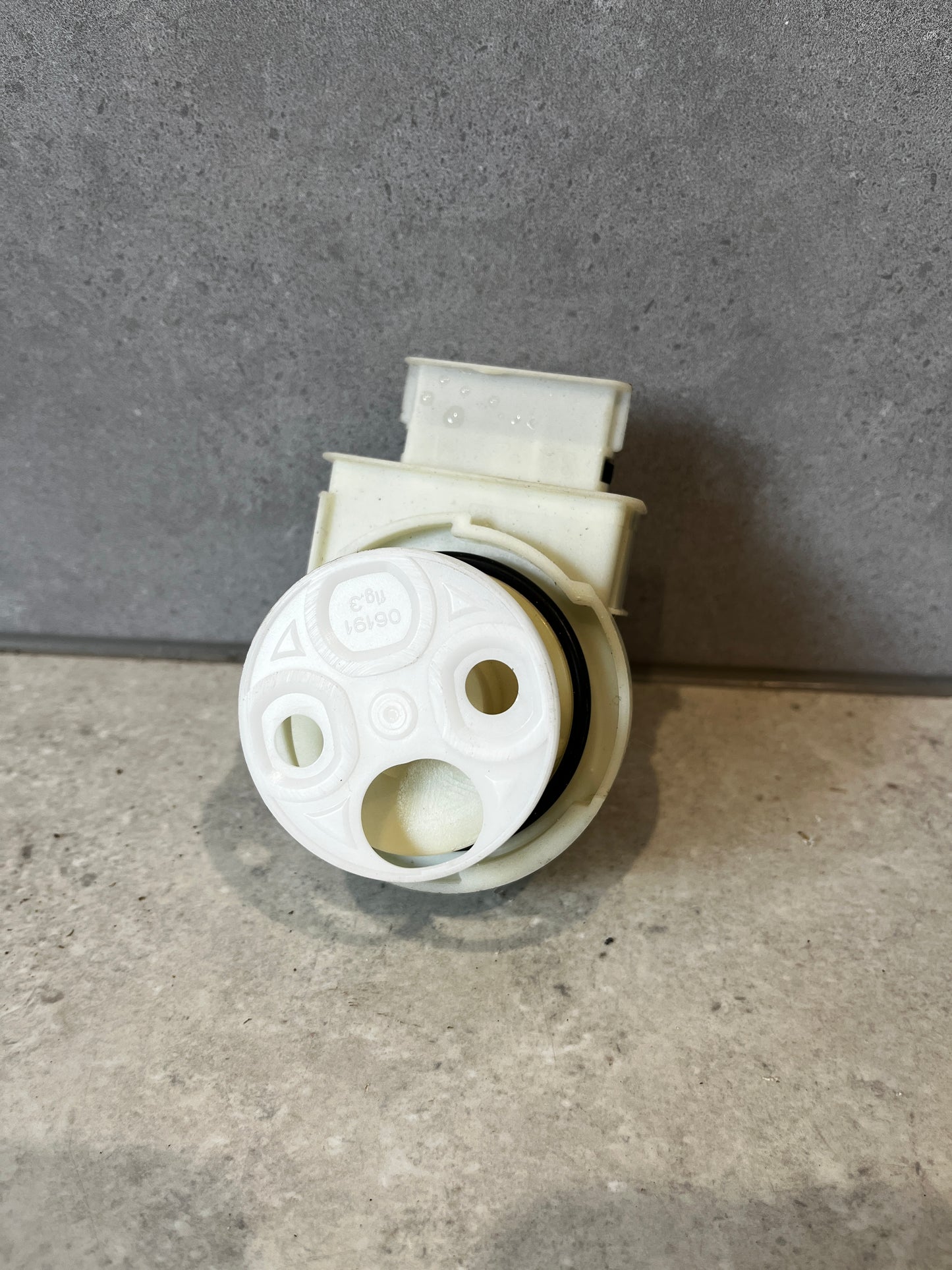 4055819207 WESTINGHOUSE DISHWASHER DIVERTER/PRESSURE VALVE-WSF6606