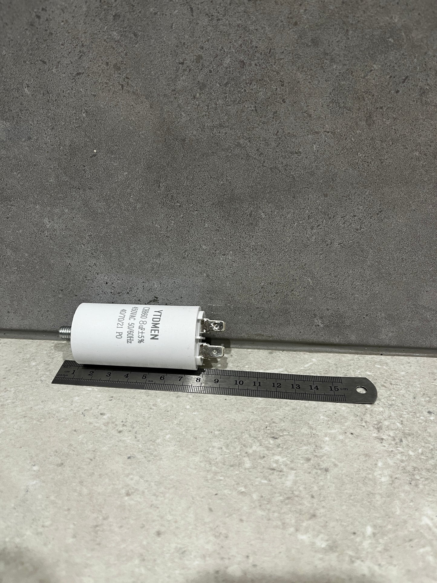 8µF, 450V AC Start/Run Capacitor (CBB60) Suit Motor Pump Spa, Pool , Fan M8 Screw