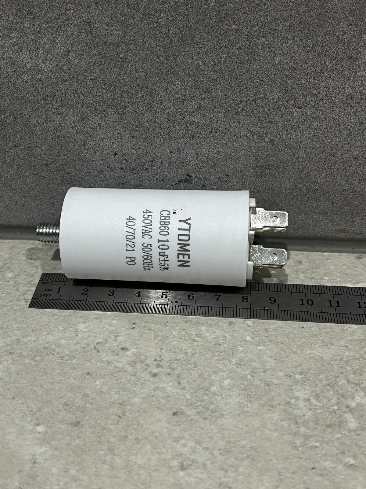 10µF, 450V AC Start/Run Capacitor (CBB60) Suit Motor Pump Spa, Pool , Fan M8 Screw