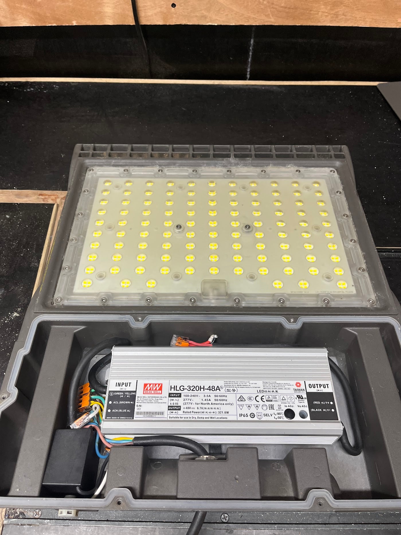 GL Lighting 300W LED Floodlight