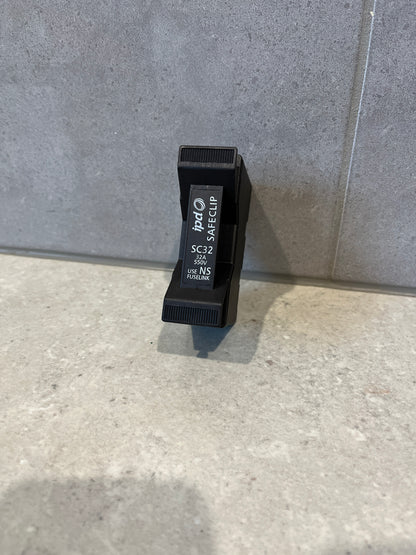 IPD SC32BW Fuse Fitting 32A 415VAC Black Back Wired IP20
