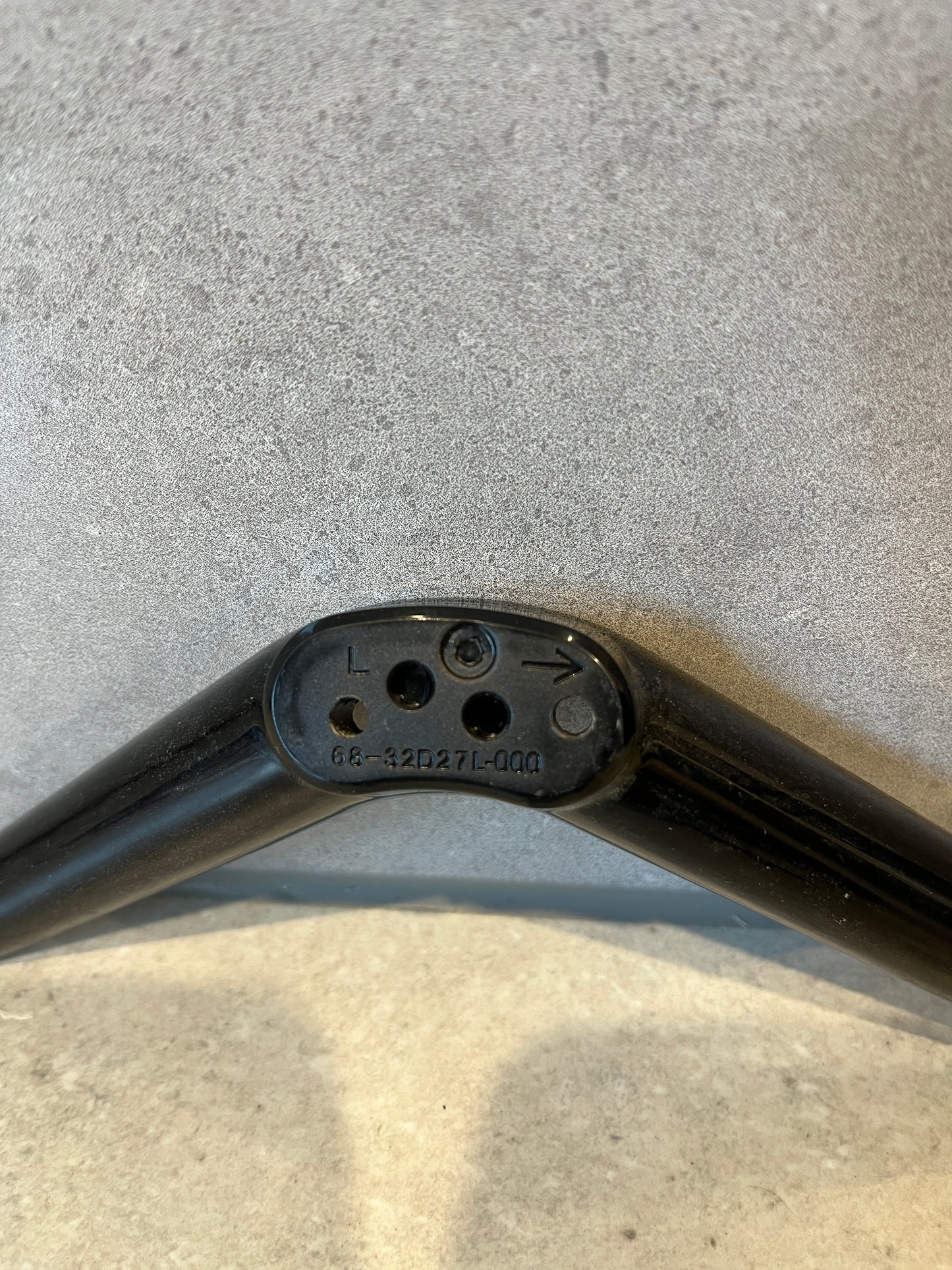 TCL TV Legs Stand 68-32D27L-000 68-32D27R-000 32S3750 32S3800