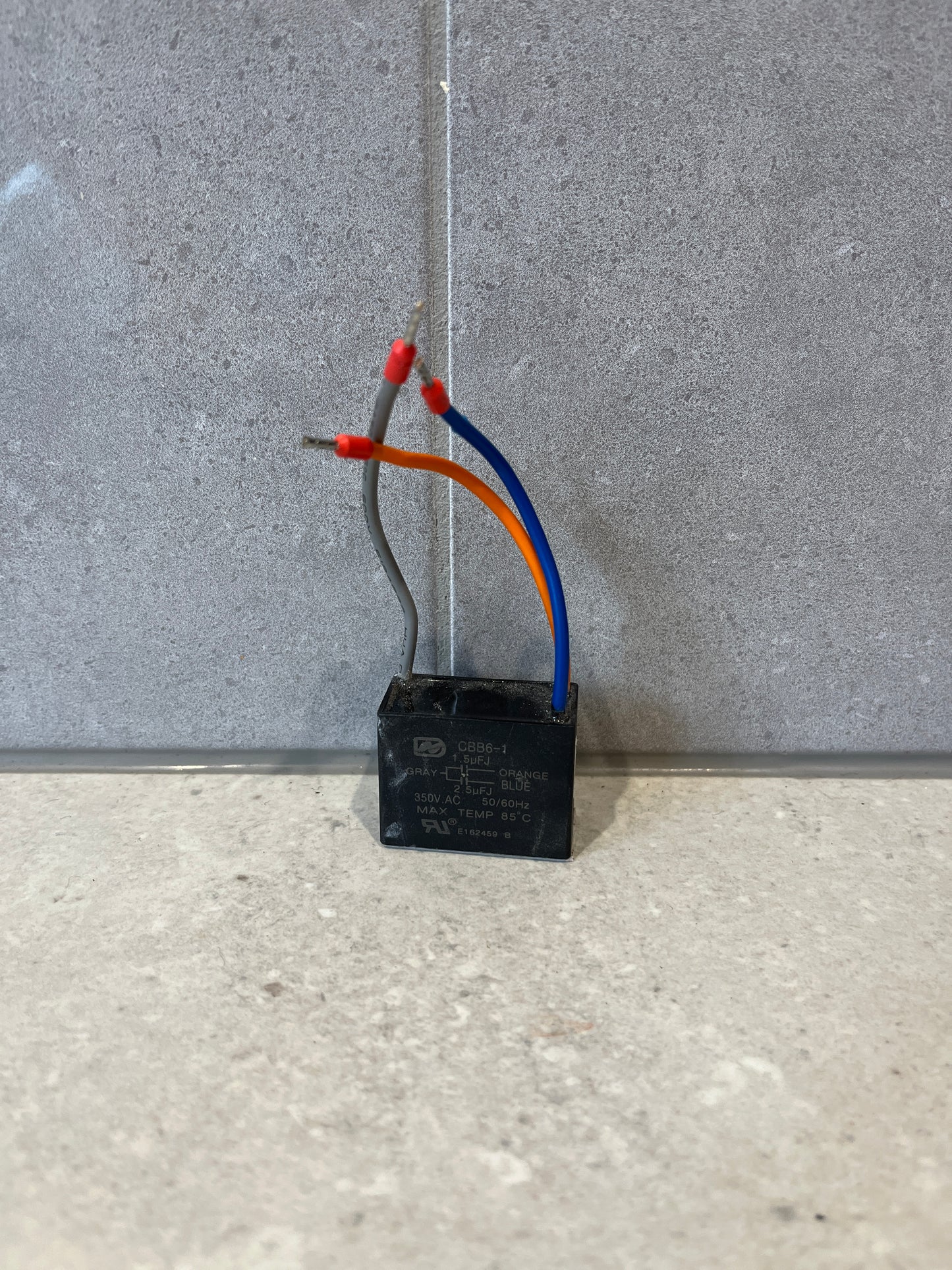CBB61 Ceiling Fan Capacitor 3 wire 1.5uf 2.5uf Motor start V2