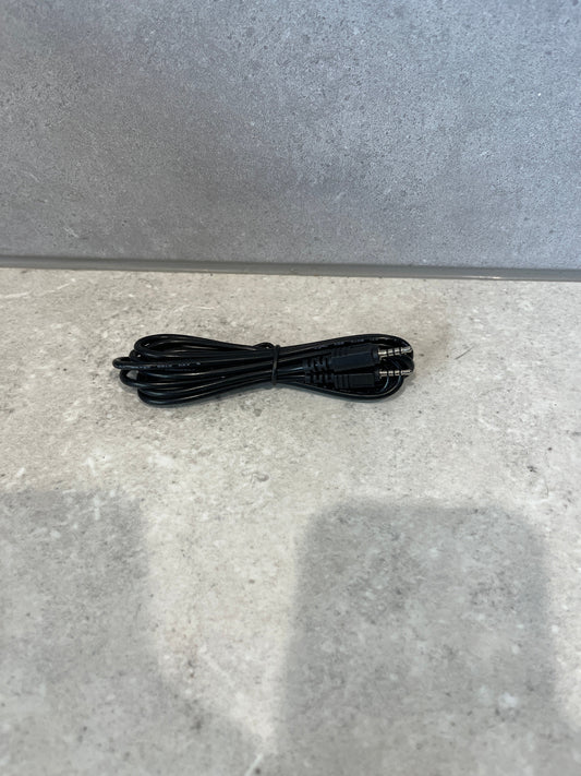 2.5mm Audio Aux Cable2.5mm Male to Male TRRS Stereo Headset Headphone Jack Connector Cable for Smartphone 1.8M