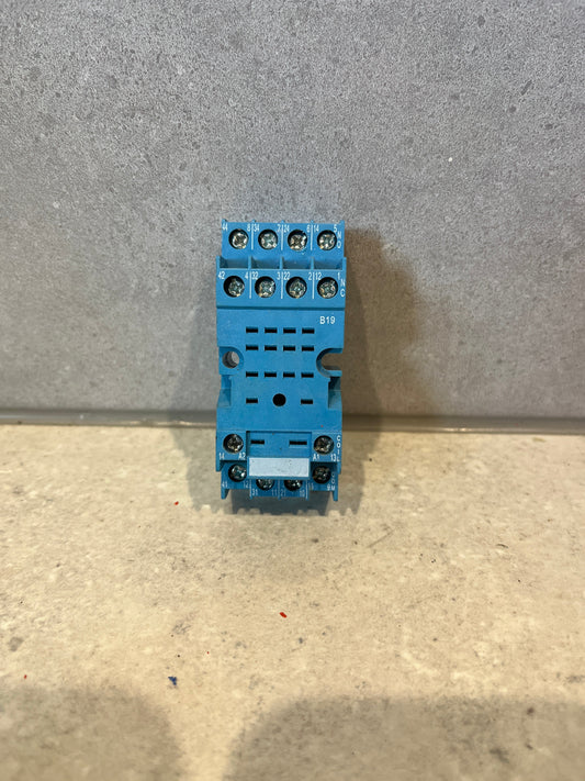 Finder Relay Base Type 94.74 SOCKET FOR 55.34 RELAYS