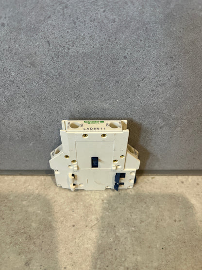 Schneider LAD8N11 TeSys Side Mount Auxiliary Contact Block 1NO + 1NC 690V 10A