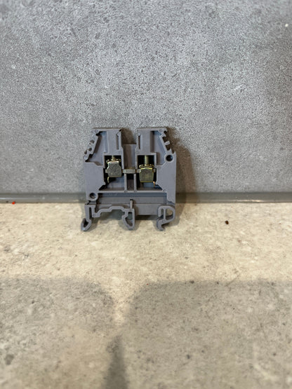 Entrelec Terminal Block 4mm 600V 24-10AWG M4/6-5116