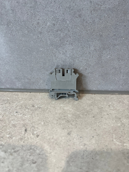 Phoenix Contact UK 6 N - Feed-through terminal block