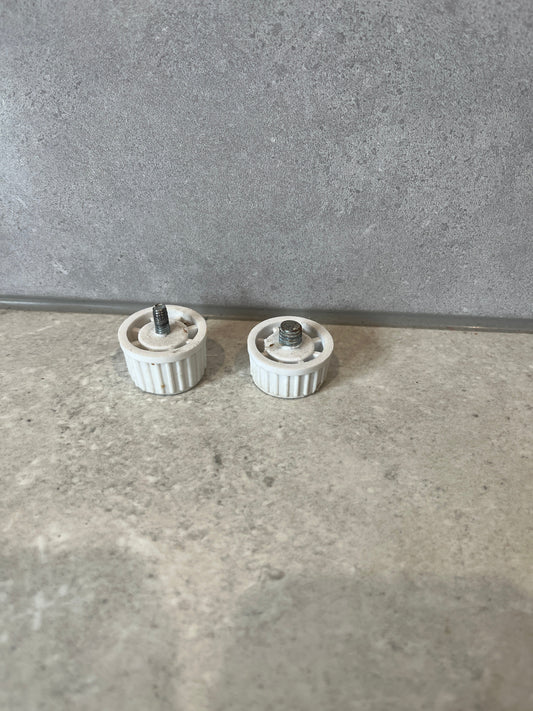Westinghouse WRM1300WC Levelling Feet