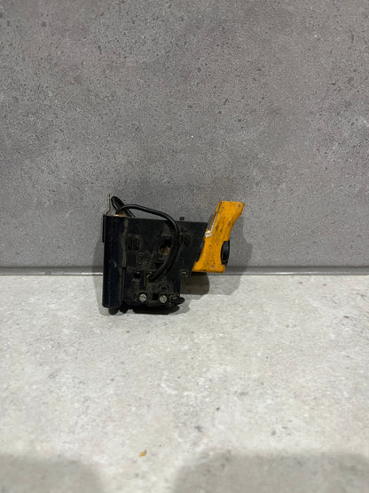 BOSCH 2607200209 SWITCH for Bosch PBH 200 RF, GBM 13-2 RE, GBM 10-2RE, CSB500-RL