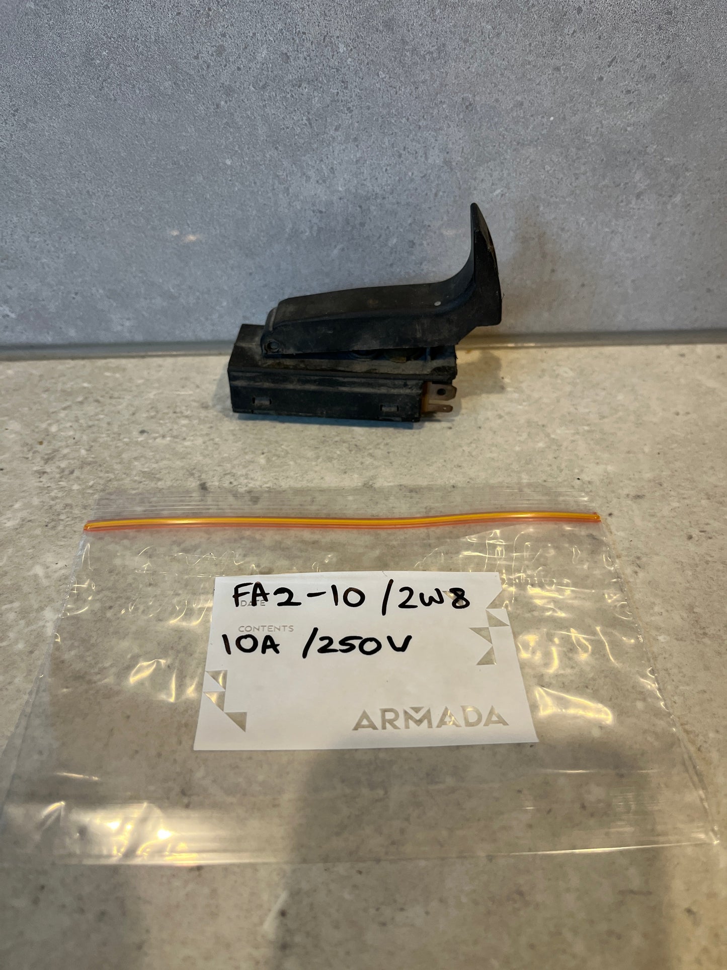 FA2-10/2W8 10A 250V Trigger Switch