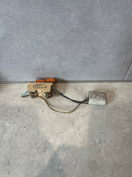 Marquardt 1251.C201 Trigger Switch + Capacitor