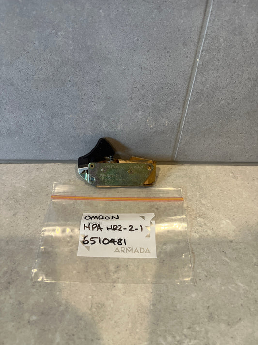 Genuine Makita SWITCH HPAHR2-2-1 / 1001 - 651048-1 Omron