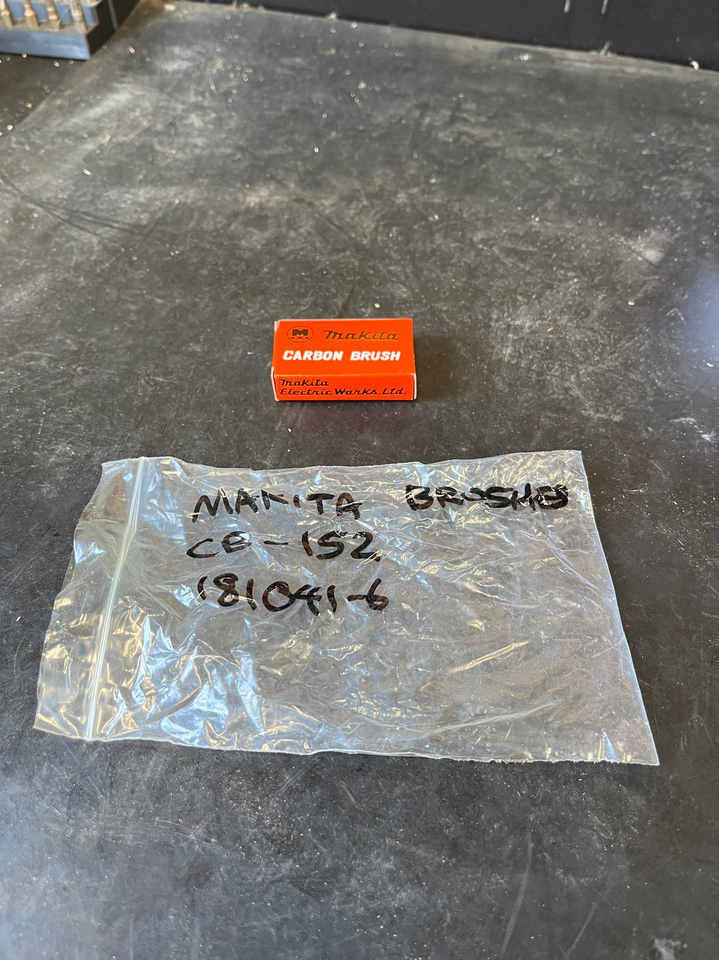 Makita CB152 Carbon Brushes