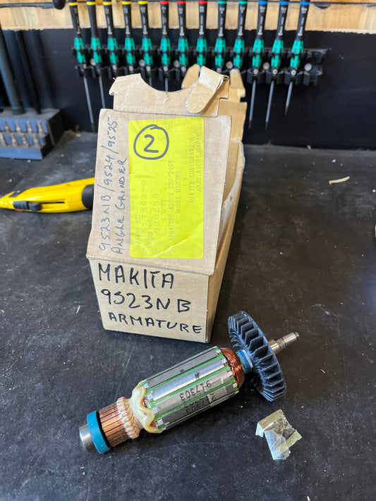 Makita ARMATURE / 9523NB / 9524NB / 9525NB 517303-0