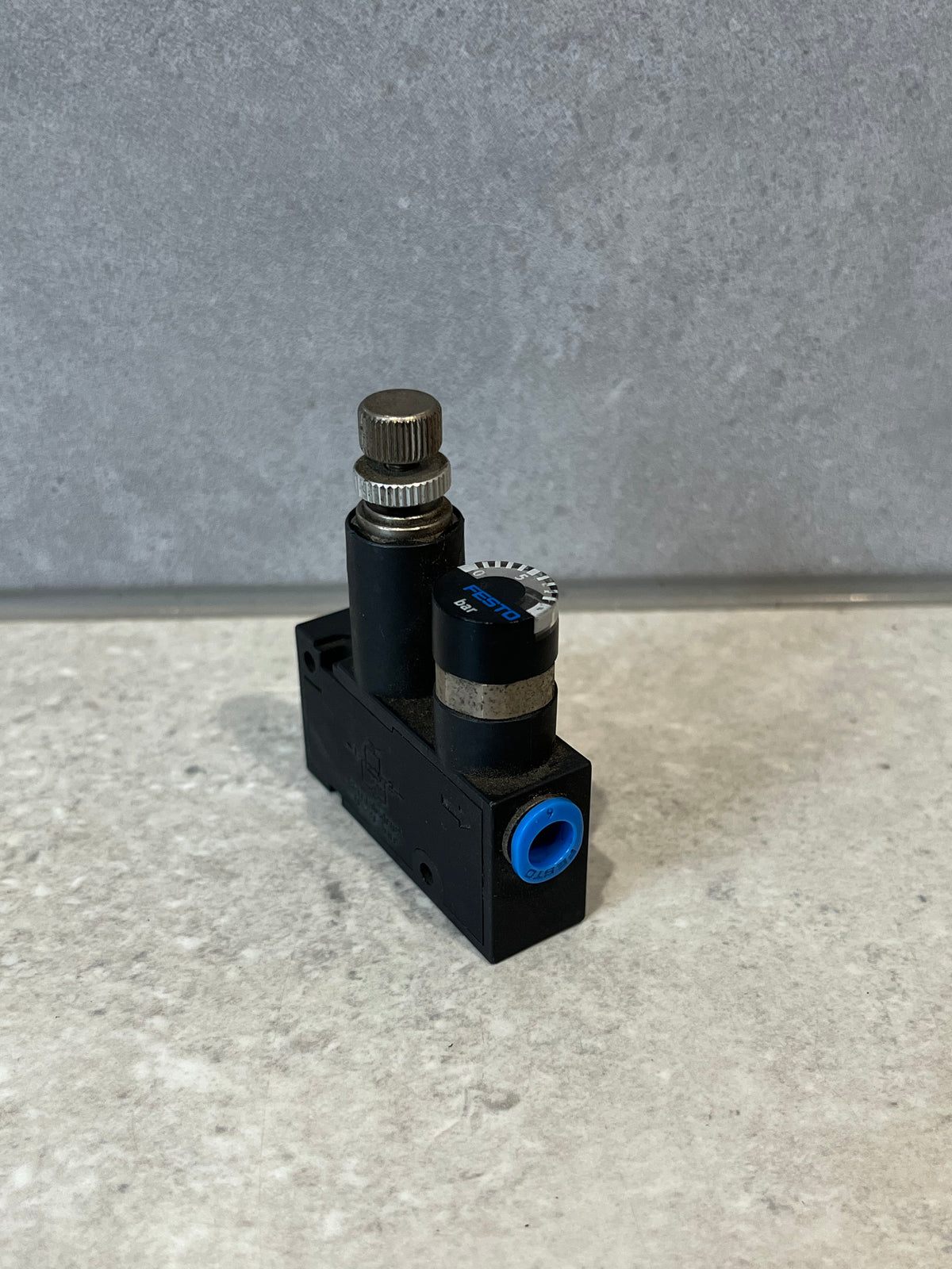 Festo 6mm Push in Lrma-Qs-6 Pressure Regulator