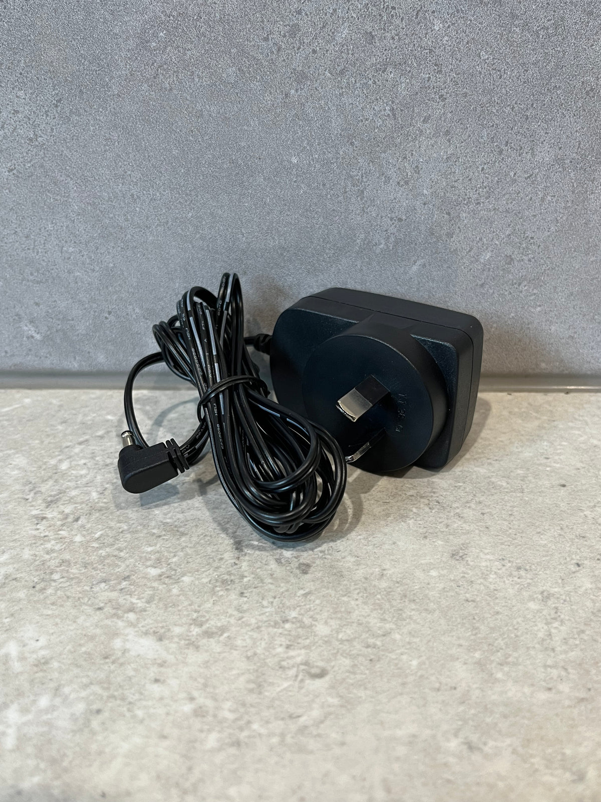 Power Supply 5VDC 400mA 3.5mm OD