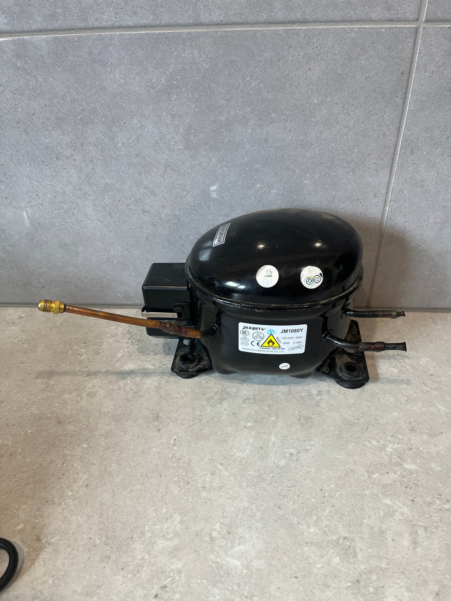 Vintec Compressor V20 R600A 4055885539 Jiaxipera JM1080Y