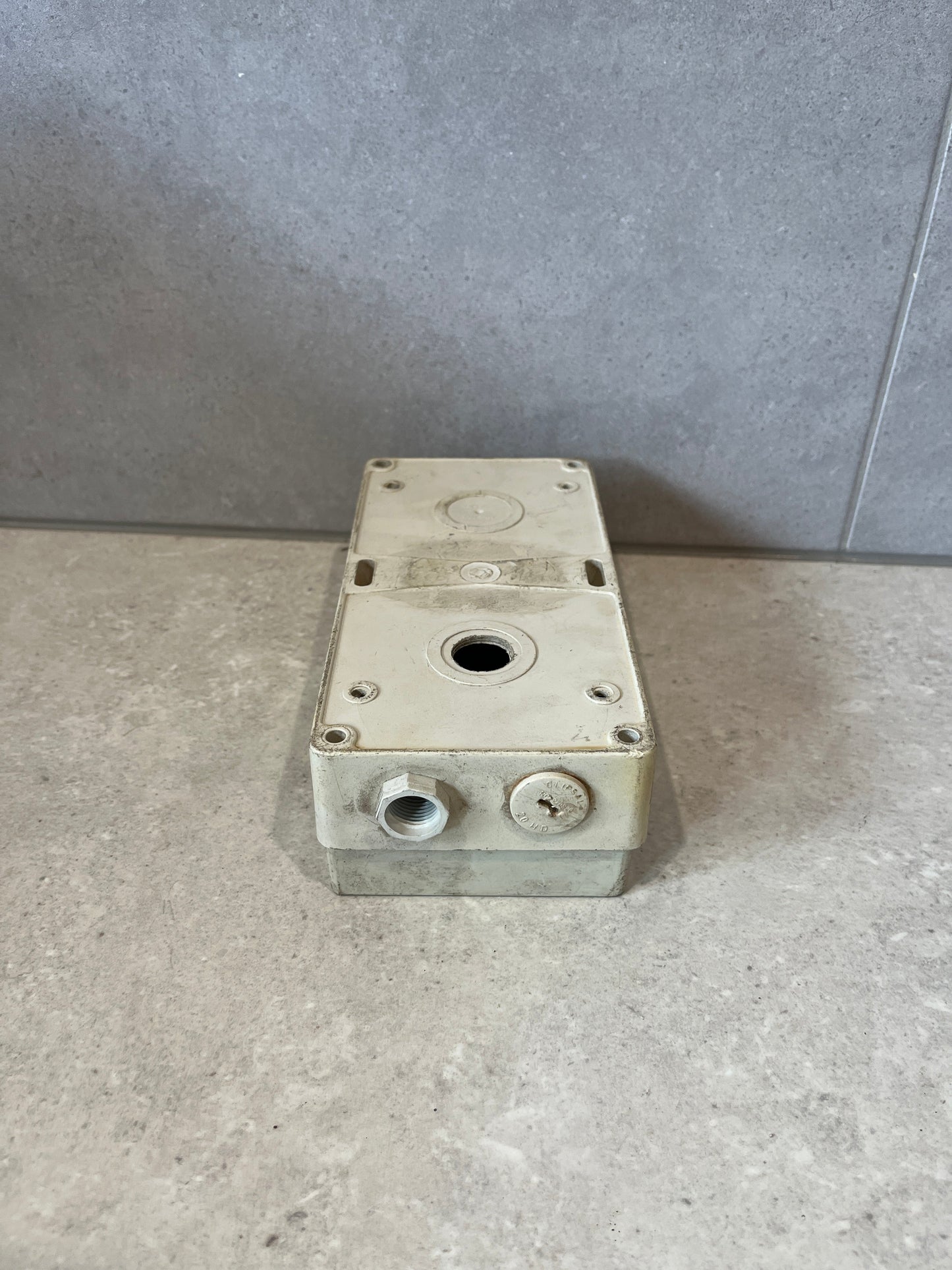 Clipsal 56 Series - Junction Box - 2 Gang (101 x 198 x 91mm) 56JB2-GY