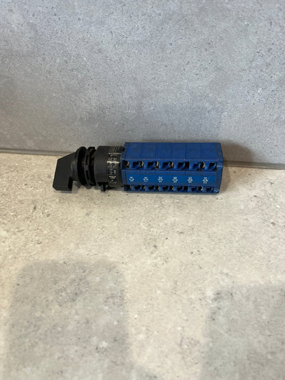 WIA 305 4P COARSE Selector Switch Kraus & Naimer CG8 AUT900