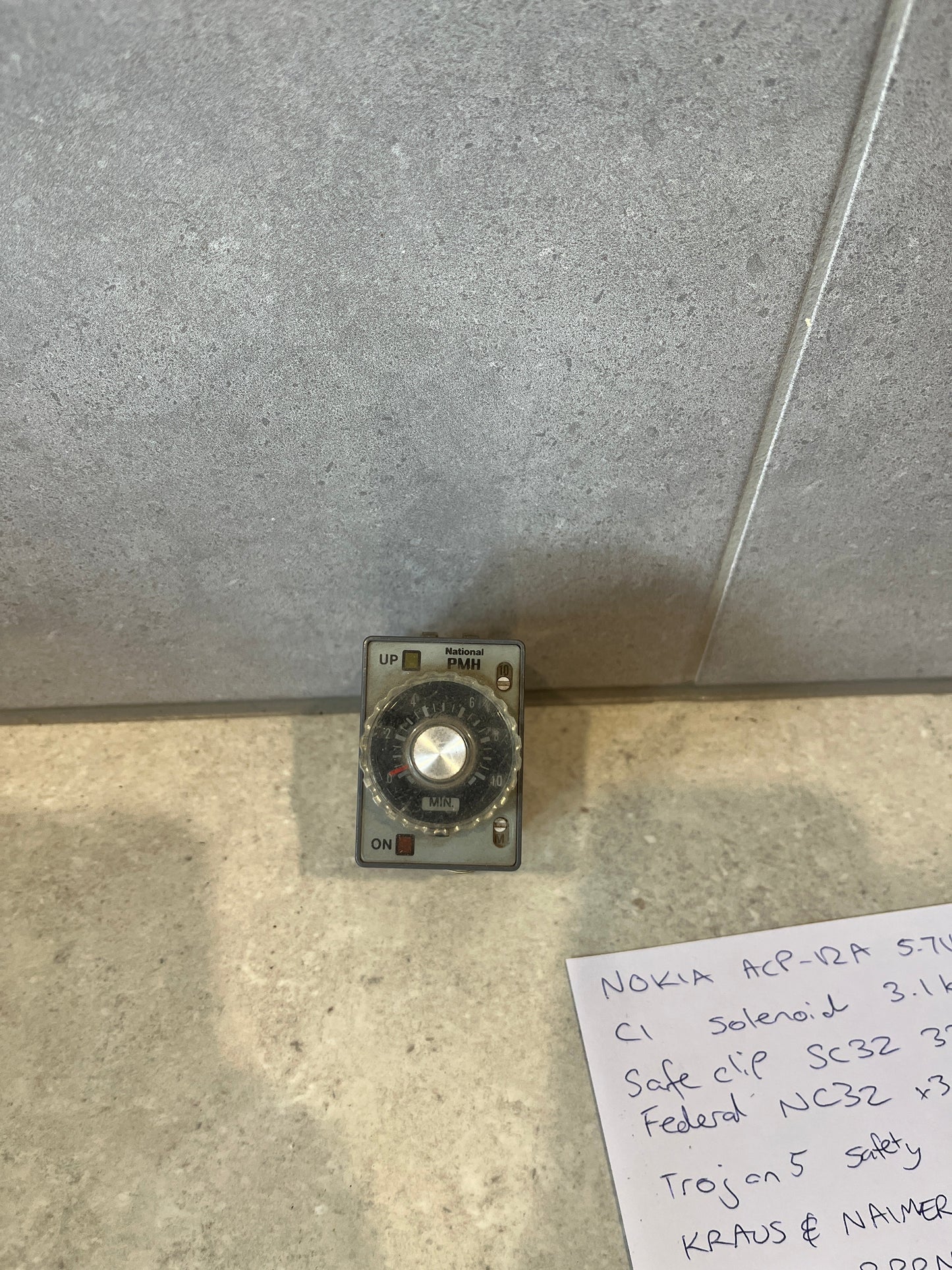 Matsushita National PMH Timer AT4311 240V coil 3A contact rating +base