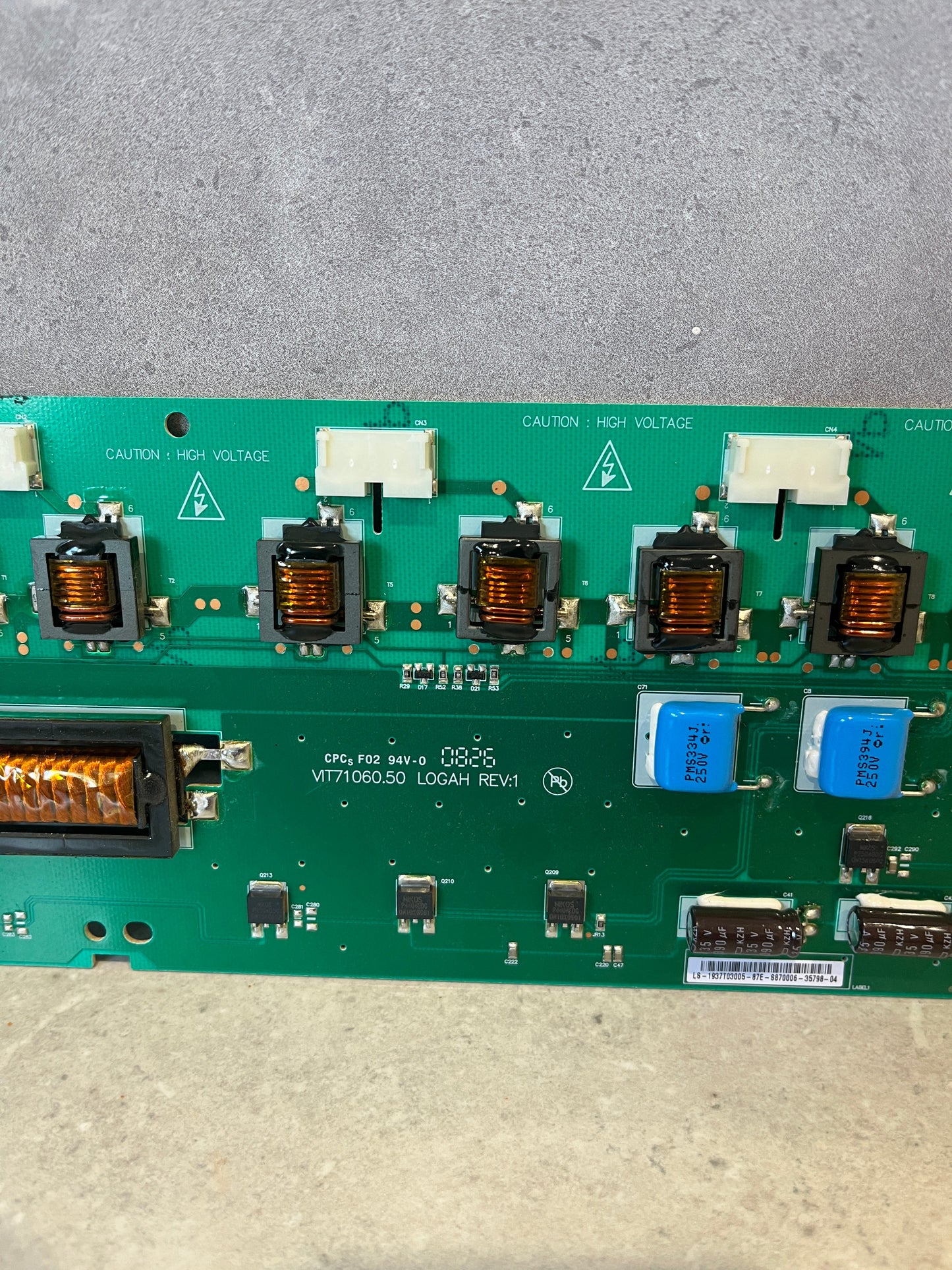 SAMSUNG LA37A450 INVERTER BOARD VIT71060.50