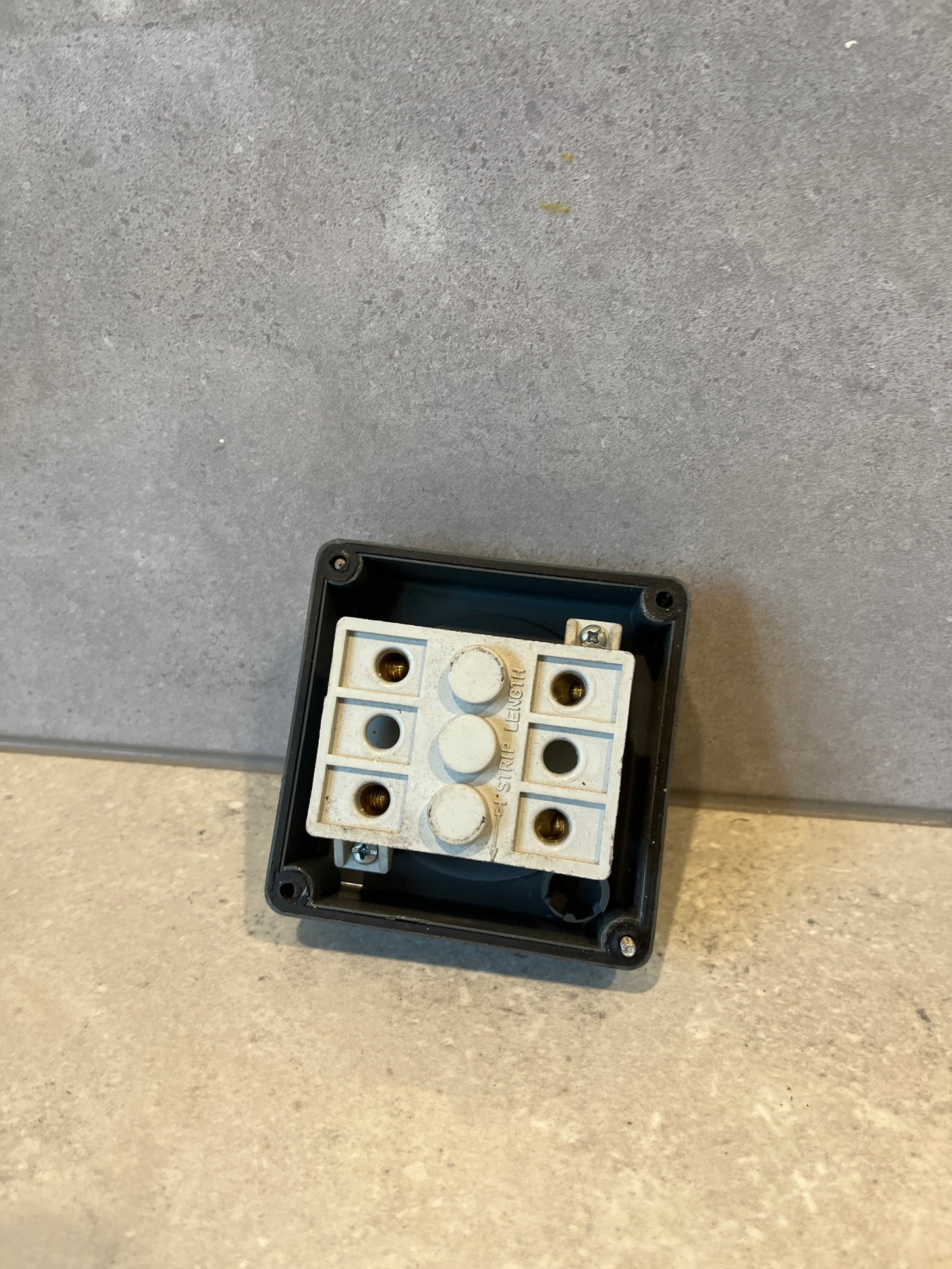 PDL NILSEN Matrix MSW220 20A Switch 2 Pole