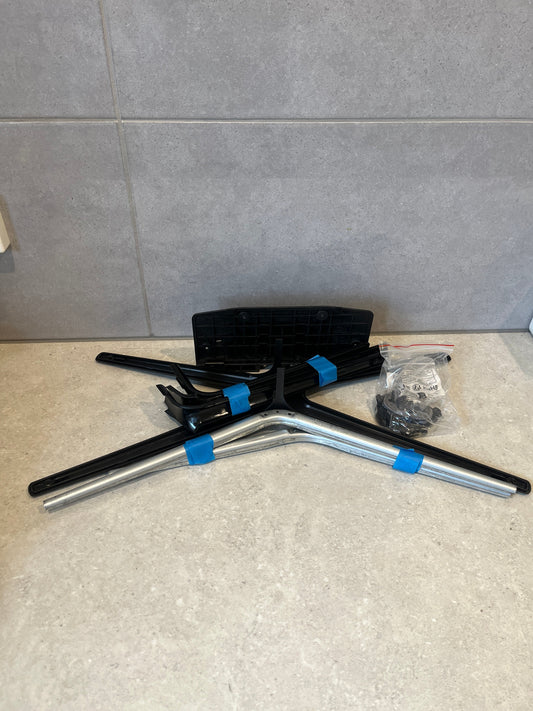 Samsung TV Stand BN61-07173A