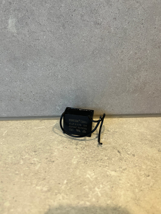 CAPACITOR - 4uF 450v AC With Leads