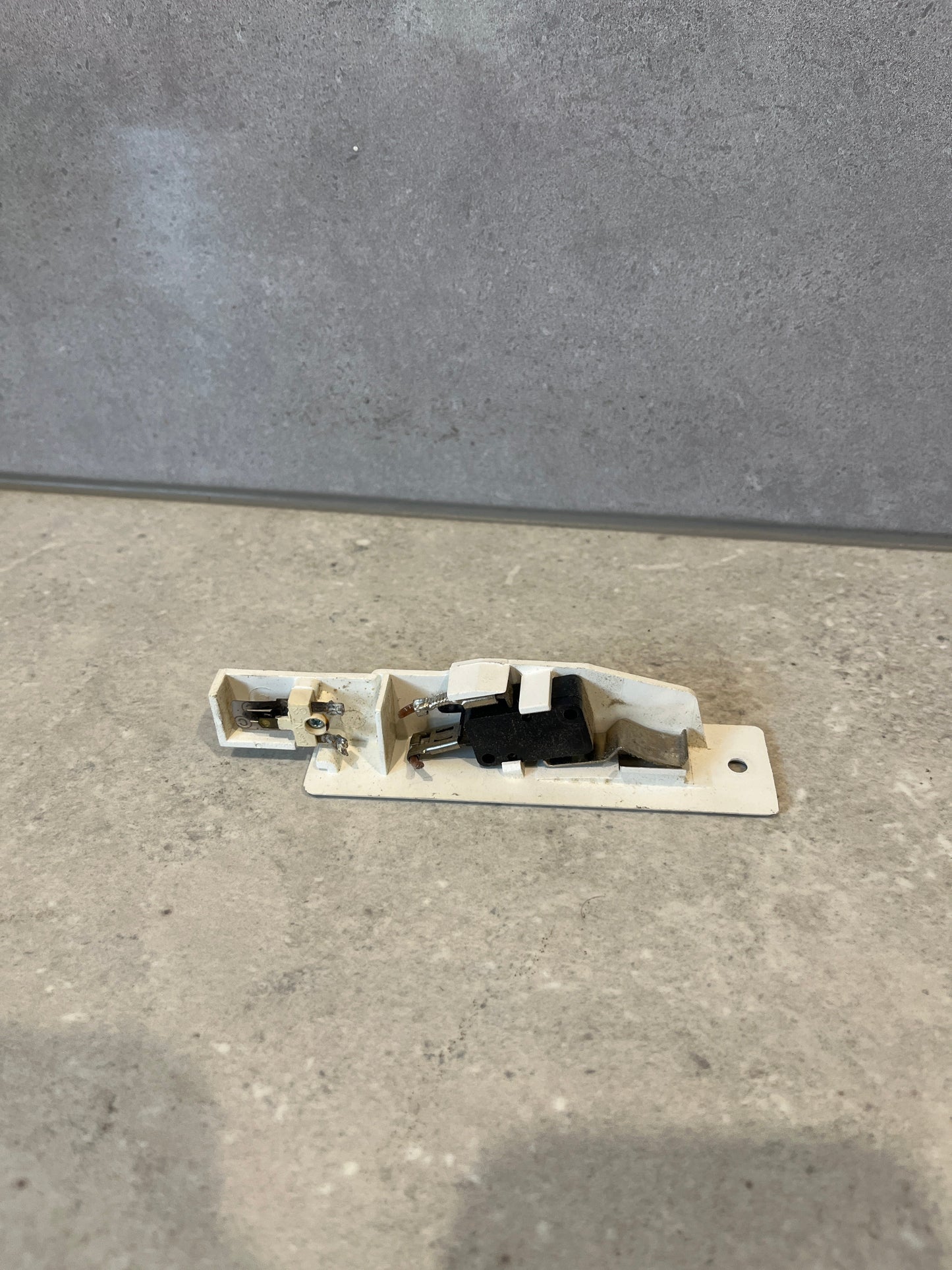 Simpson Maxidry 10S Door Switch