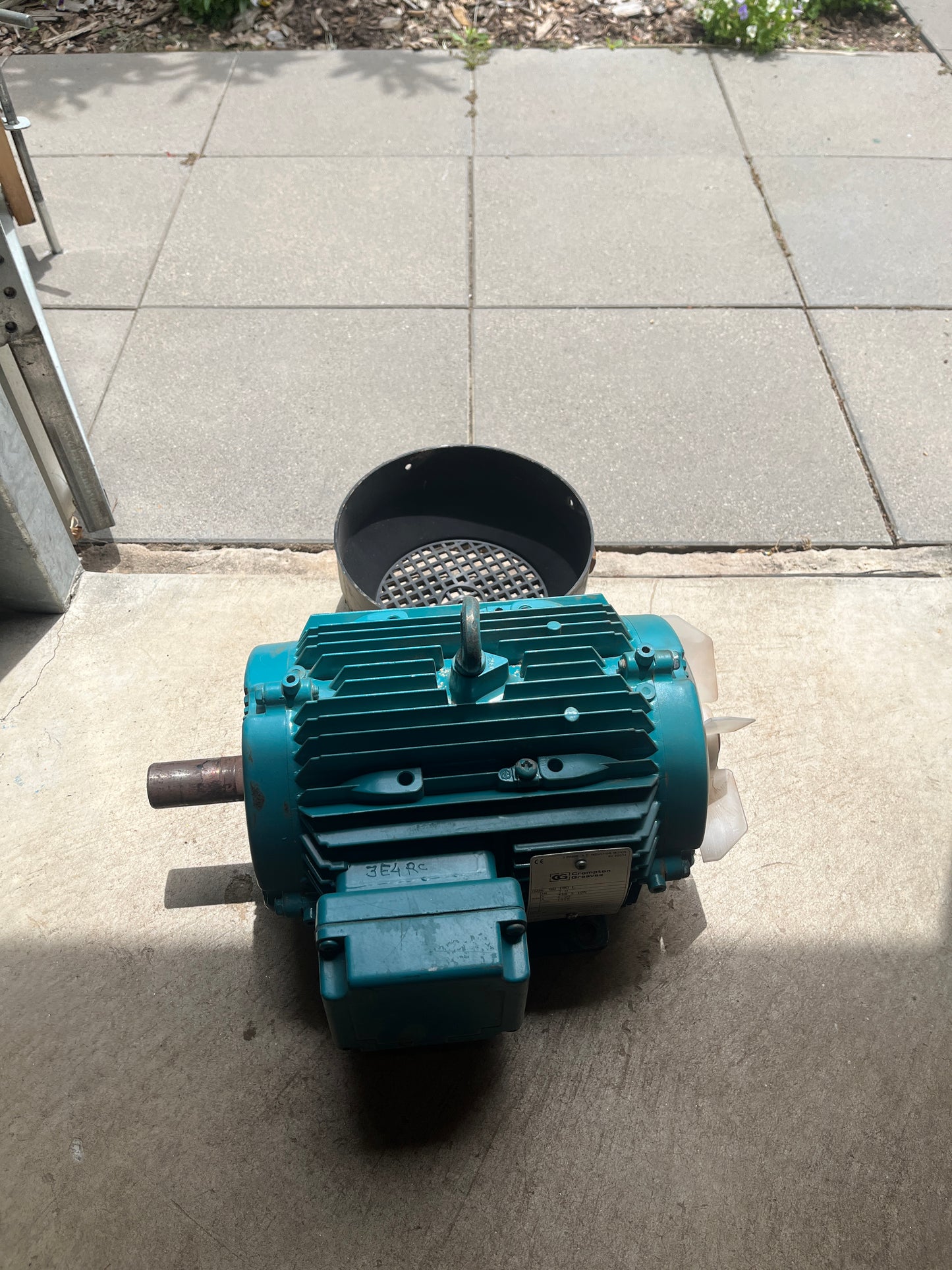 Crompton Greaves GD100L 3.0kw 4 Pole 1500RPM 3 Phase 100L Frame IE3 Electric Motor