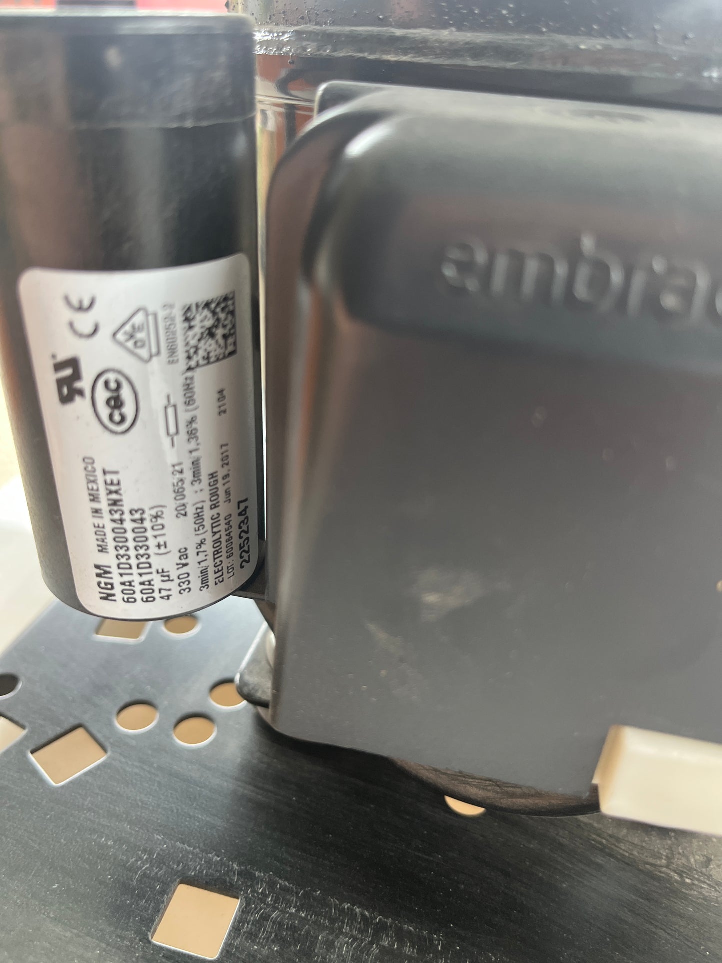 Embraco UNEK6181GK 1.2KW R404A Single Phase Condenser Unit