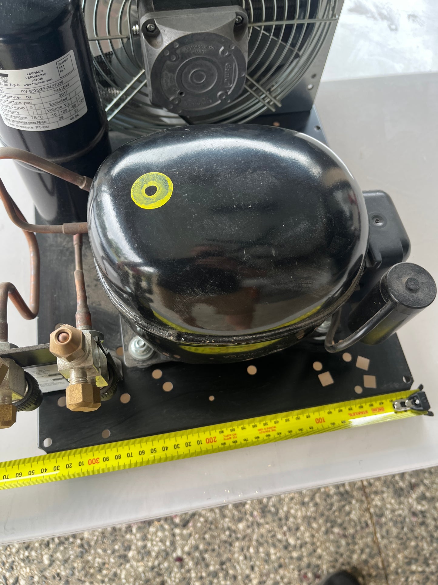 Embraco UNEK6181GK 1.2KW R404A Single Phase Condenser Unit