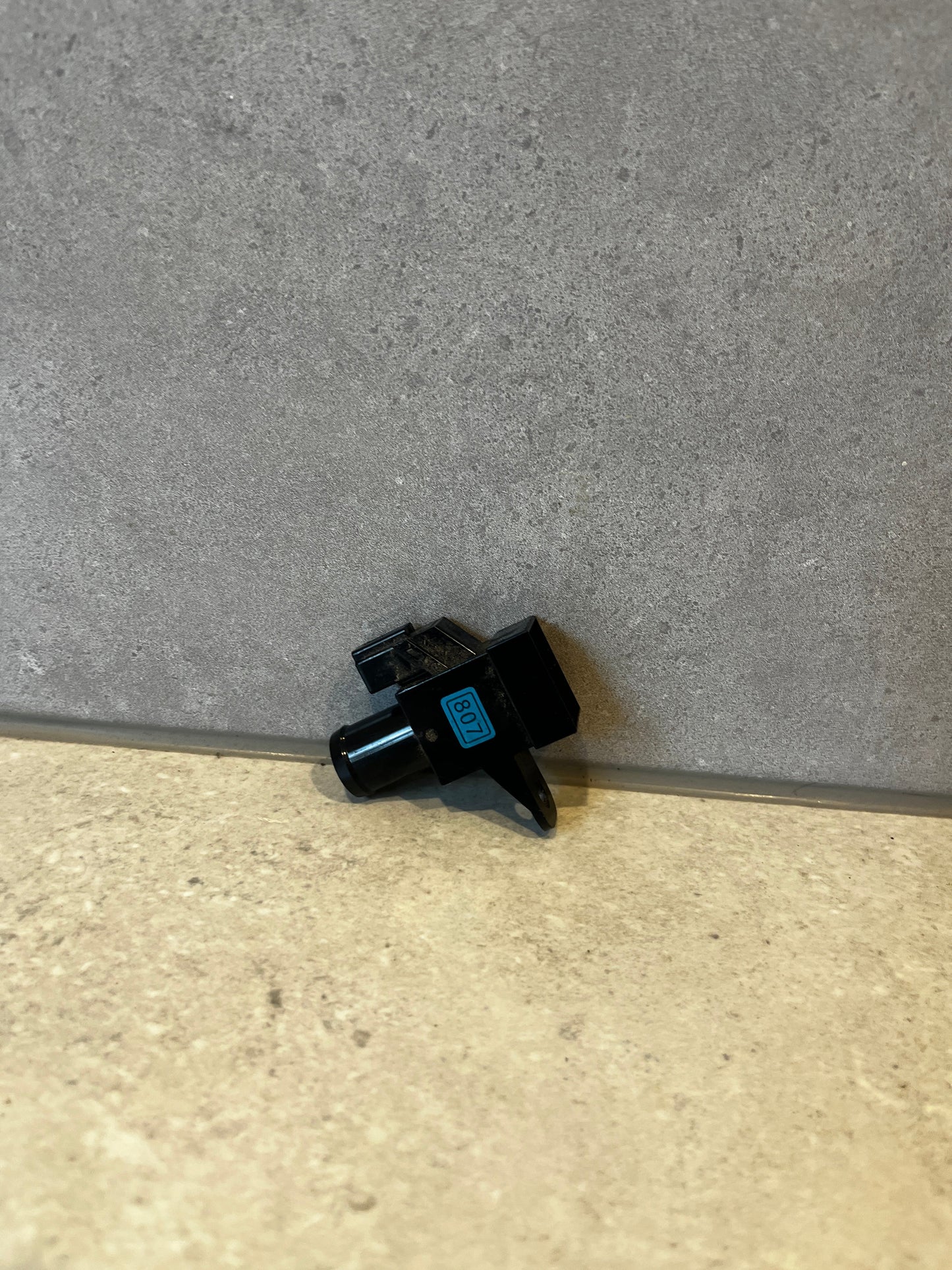 Nissan Leaf 27720-3RA0A Sensor - INCAR ZE1
