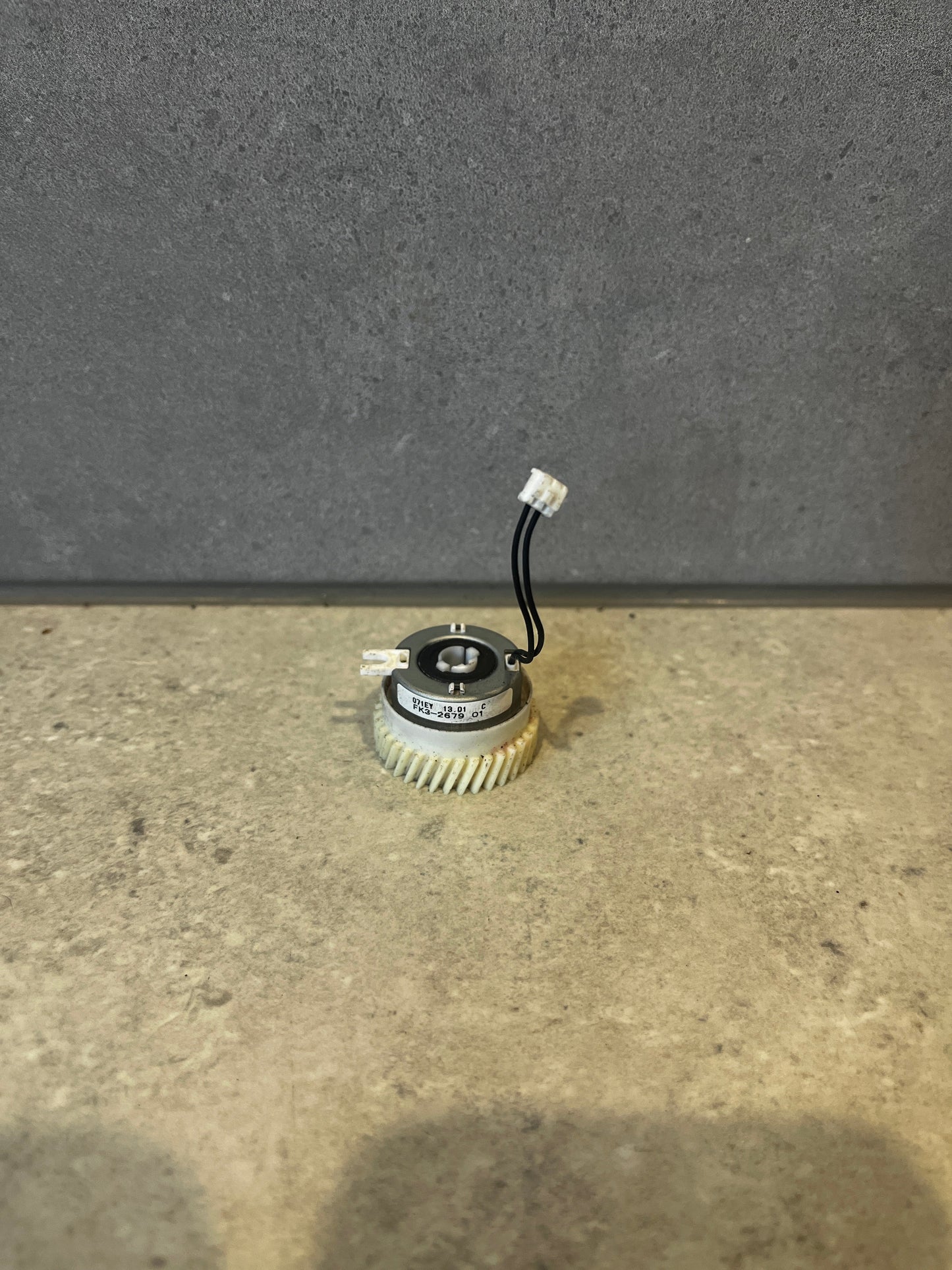 Canon FK3-2679-000 (FK4-3995-000) Electromagnetic Clutch