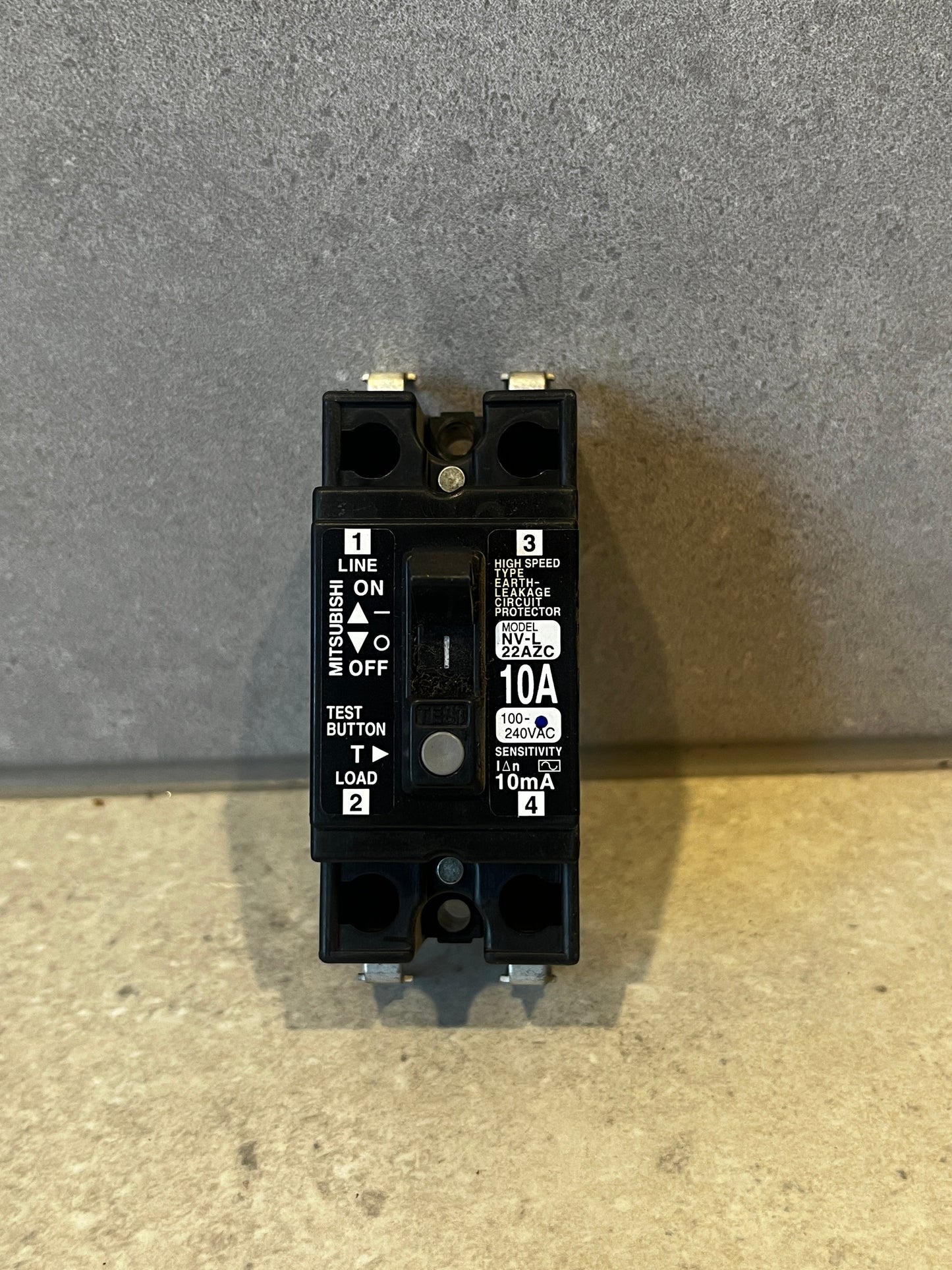 Canon FH7-7625 Hi Speed Electric Leakage Breaker 10A 10mA Mitsubishi NV-L22AZC